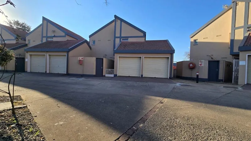 3 Bedroom Townhouse for sale in Potchefstroom Central