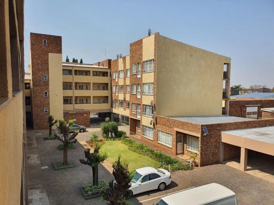 2 Bedroom Apartment / flat for sale in Potchefstroom Central