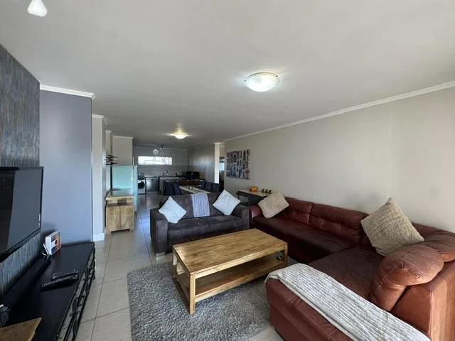 3 Bedroom Apartment / flat to rent in Century City