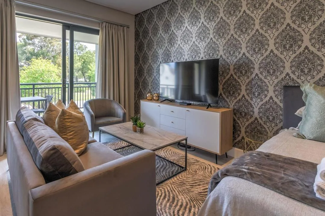 2 Bedroom Apartment / flat to rent in Paardevlei