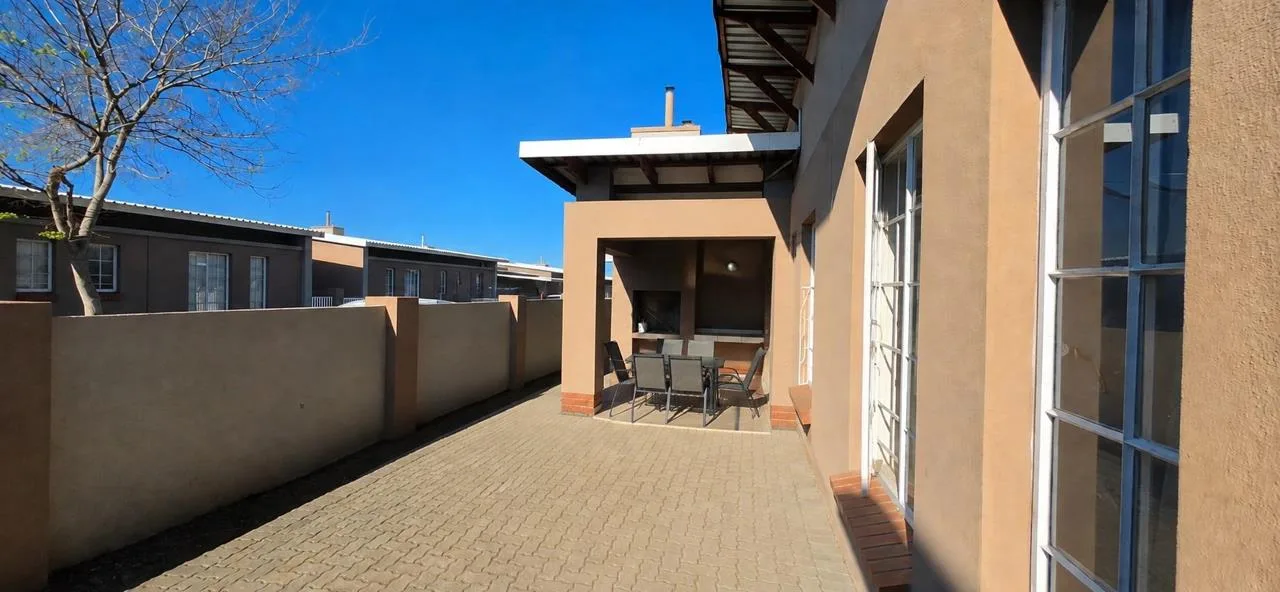 3 Bedroom Townhouse for sale in Waterval East