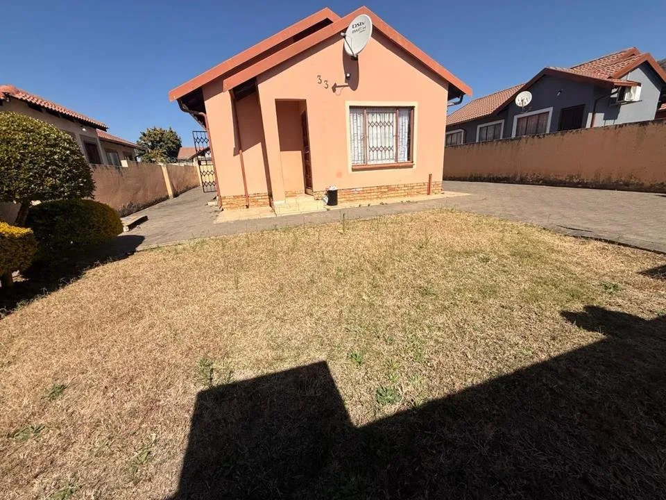 3 Bedroom House for sale in Tlhabane West