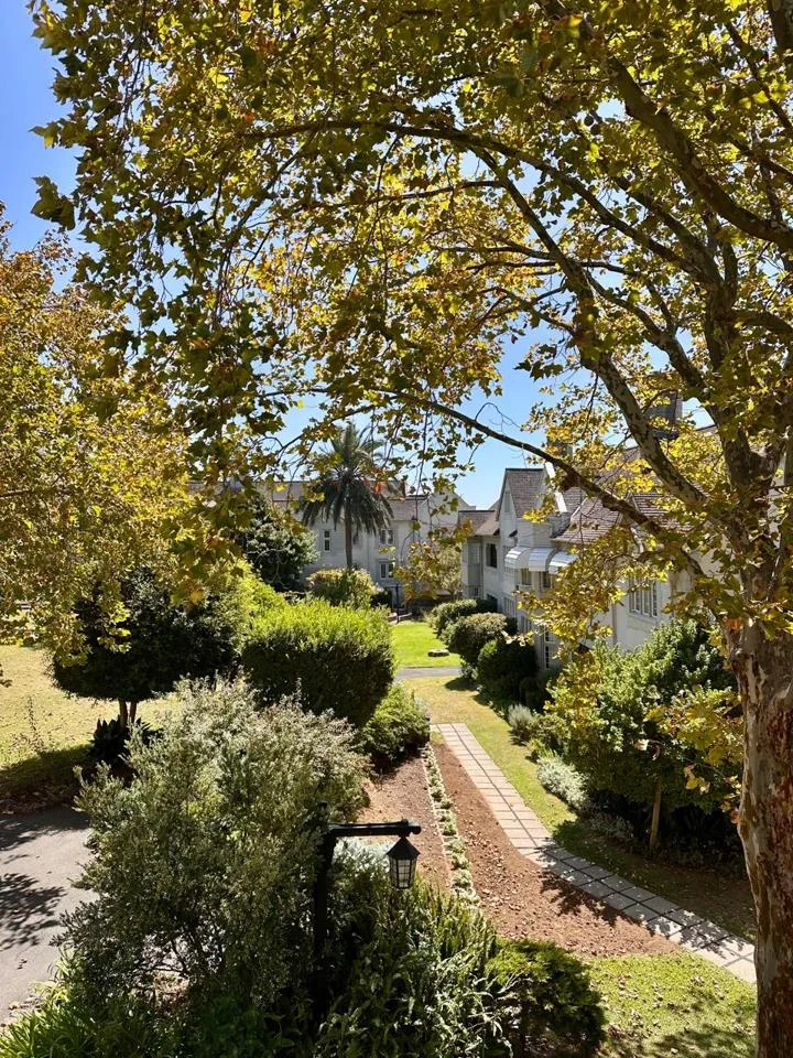 3 Bedroom Apartment / flat to rent in Kenilworth Upper