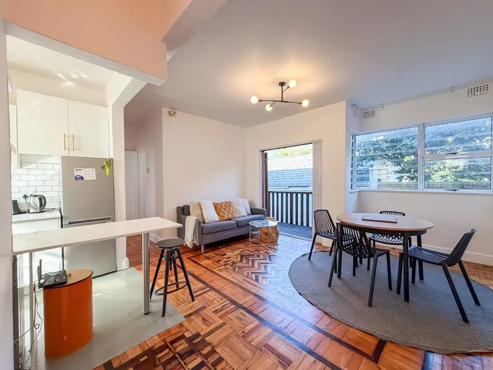 2 Bedroom Apartment / flat to rent in Oranjezicht