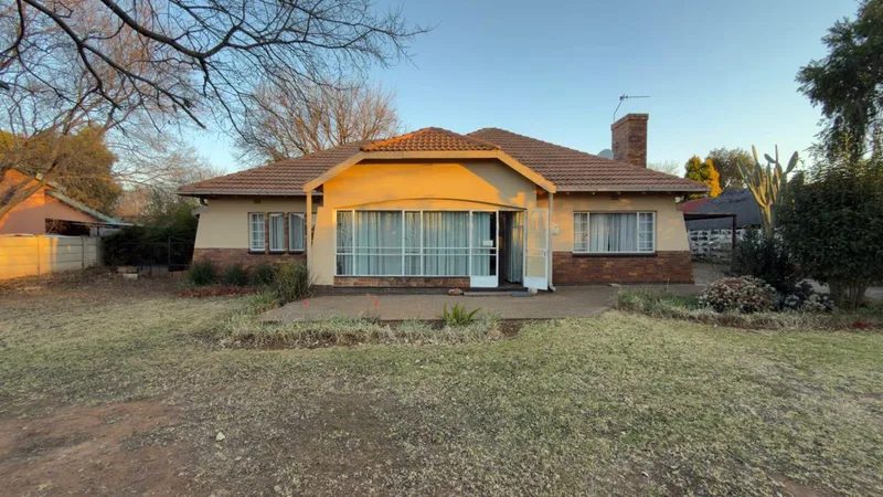 3 Bedroom House for sale in La Hoff