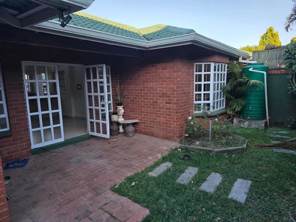 2 Bedroom Townhouse to rent in Mount Edgecombe