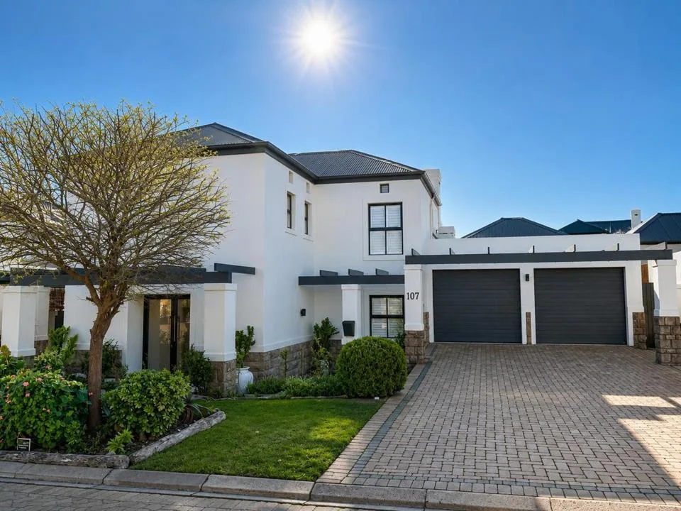 2 Bedroom House to rent in Atlantic Beach Golf Estate
