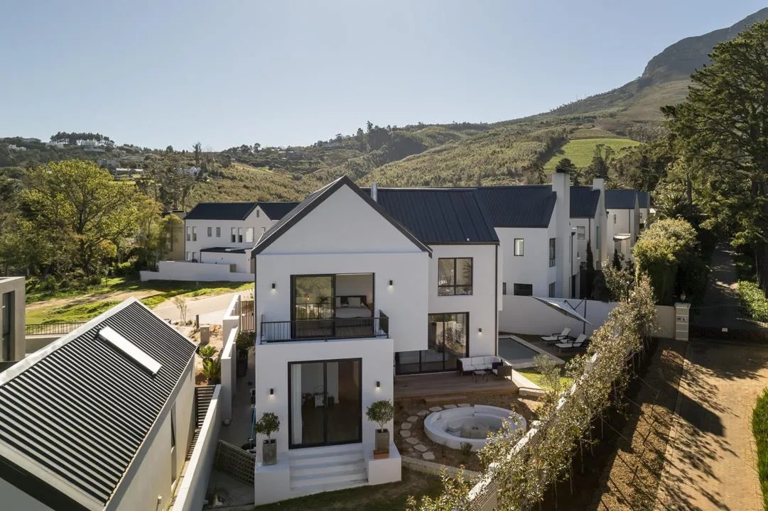 4 Bedroom House for sale in Spanish Farm