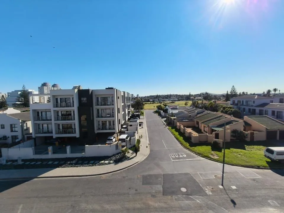 2 Bedroom Apartment / flat to rent in Beachfront
