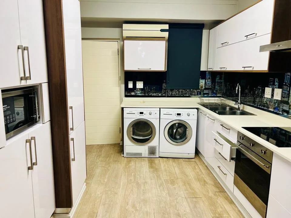 2 Bedroom Apartment / flat to rent in Umhlanga Central