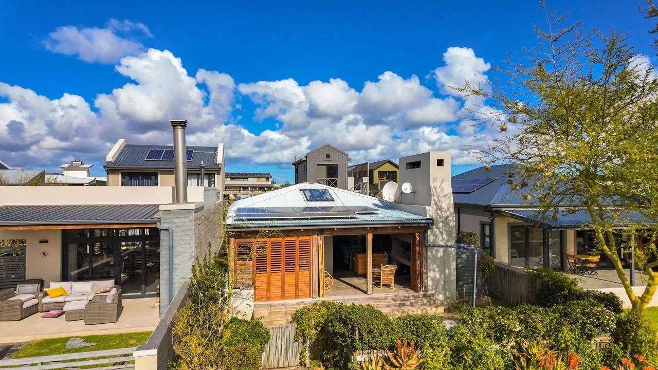 3 Bedroom House for sale in Crossways Farm Village