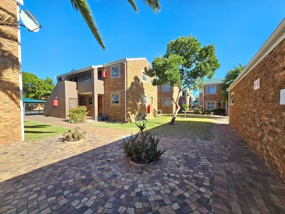 2 Bedroom Apartment / flat to rent in Oakglen