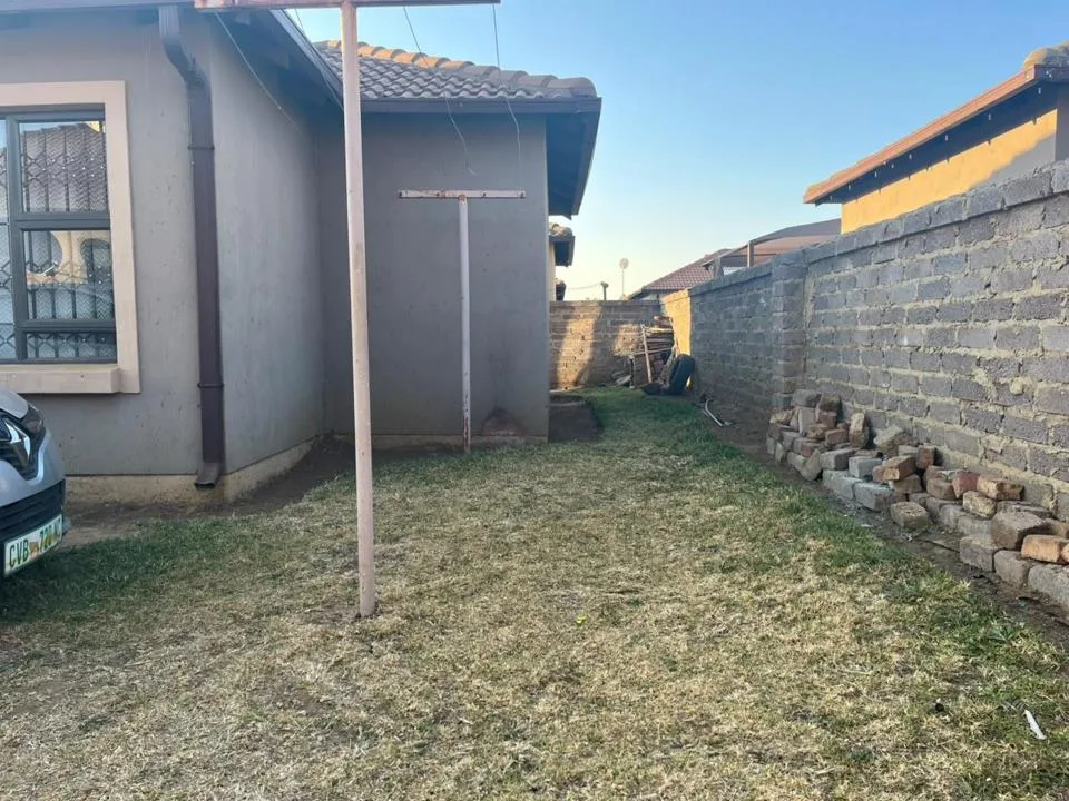 3 Bedroom House for sale in Ellaton