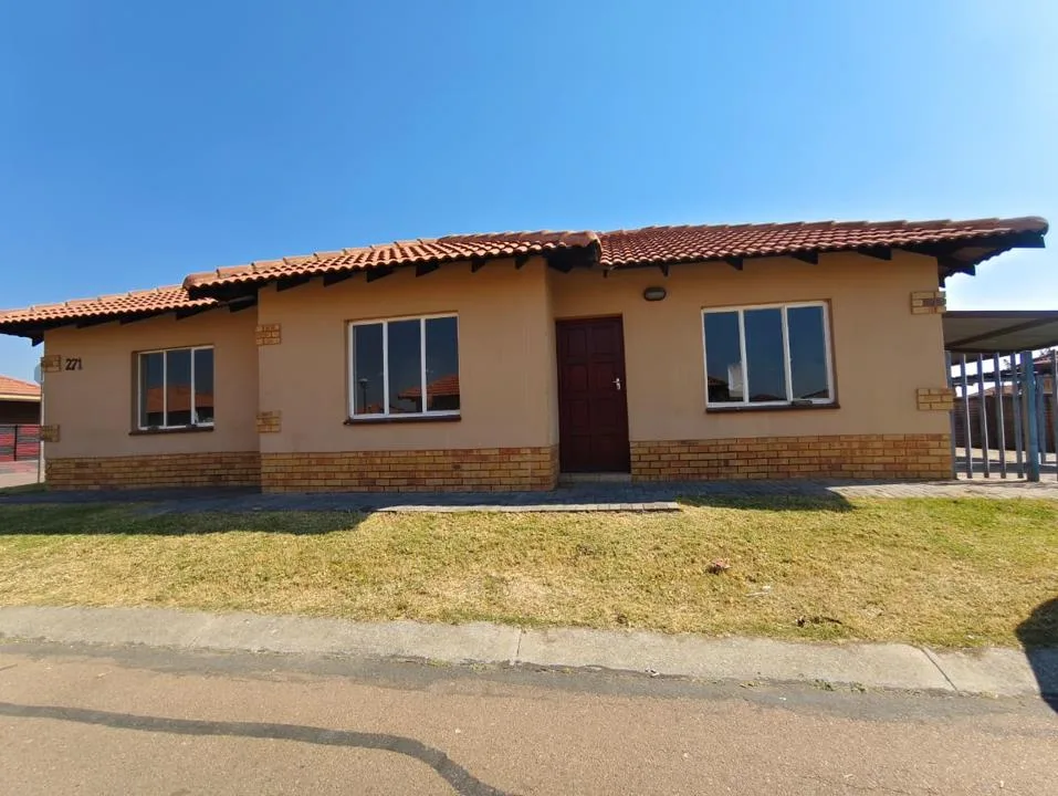 3 Bedroom House for sale in Waterkloof
