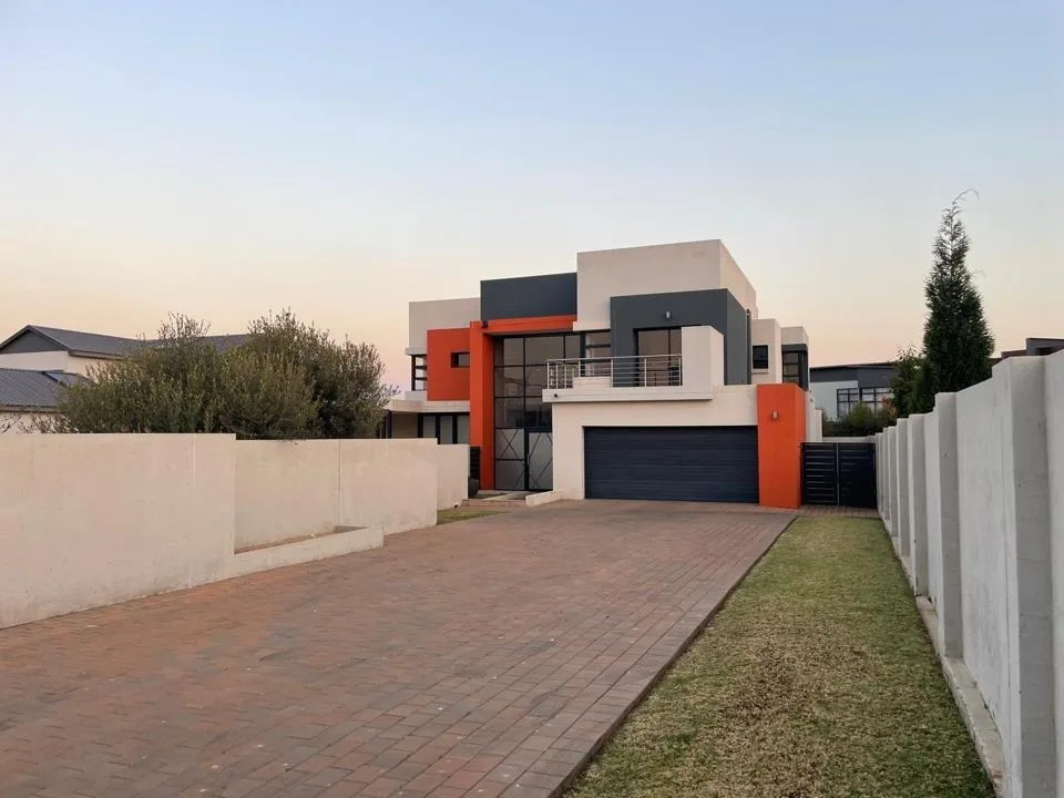 5 Bedroom House to rent in Midstream Ridge Estate