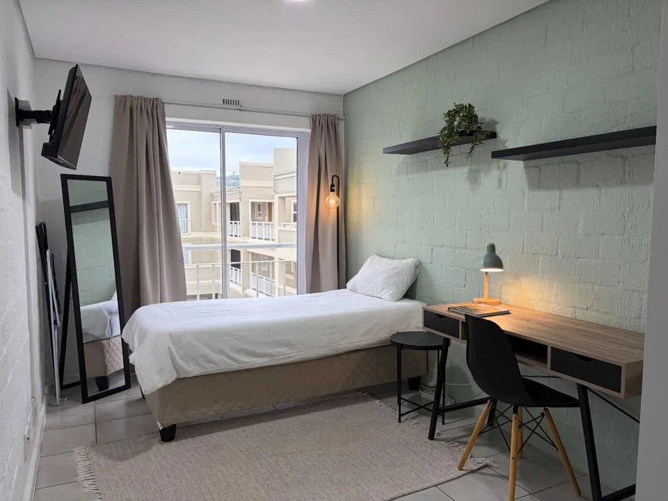 1 Bedroom Apartment / flat to rent in La Colline