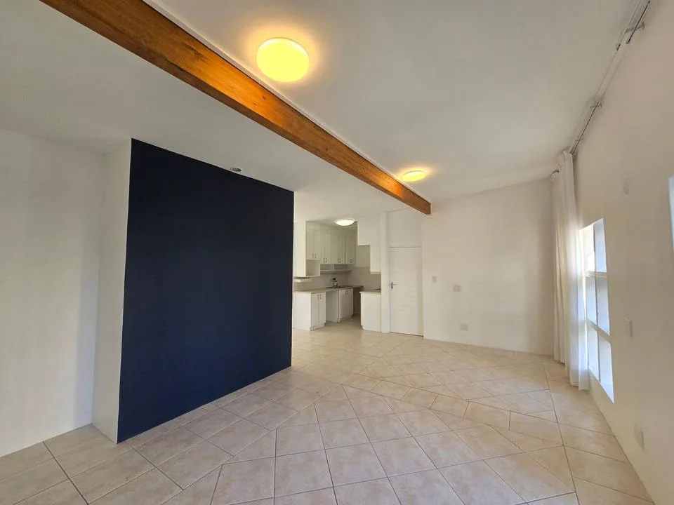 1 Bedroom Apartment / flat to rent in Beachfront