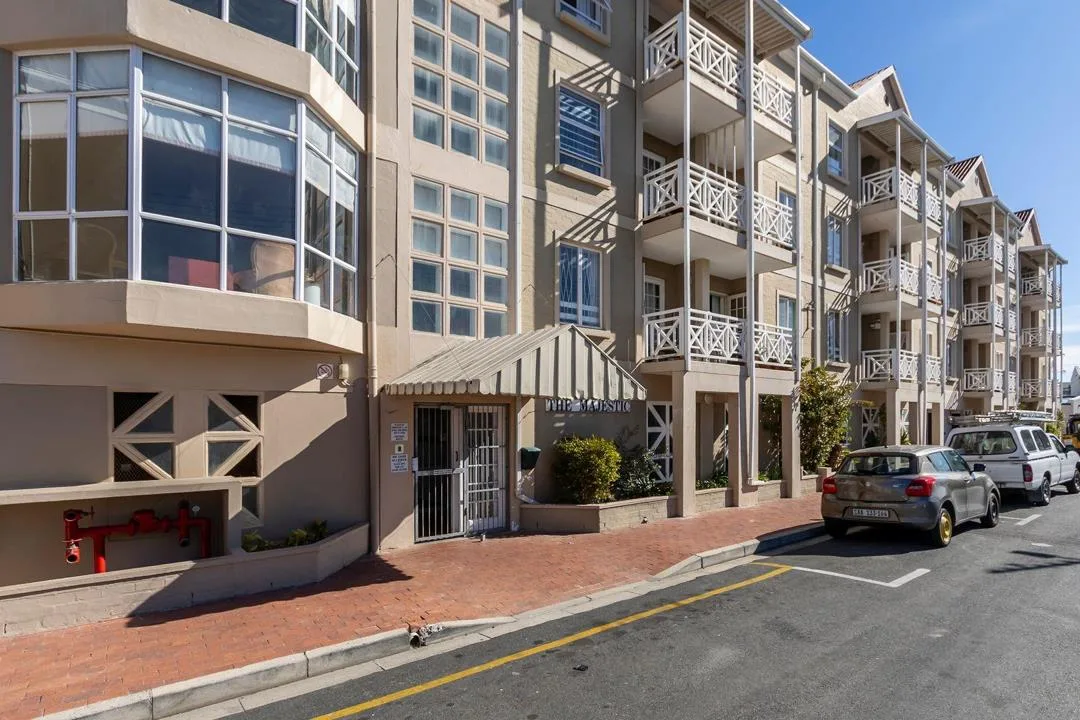 2 Bedroom Apartment / flat to rent in Strand South