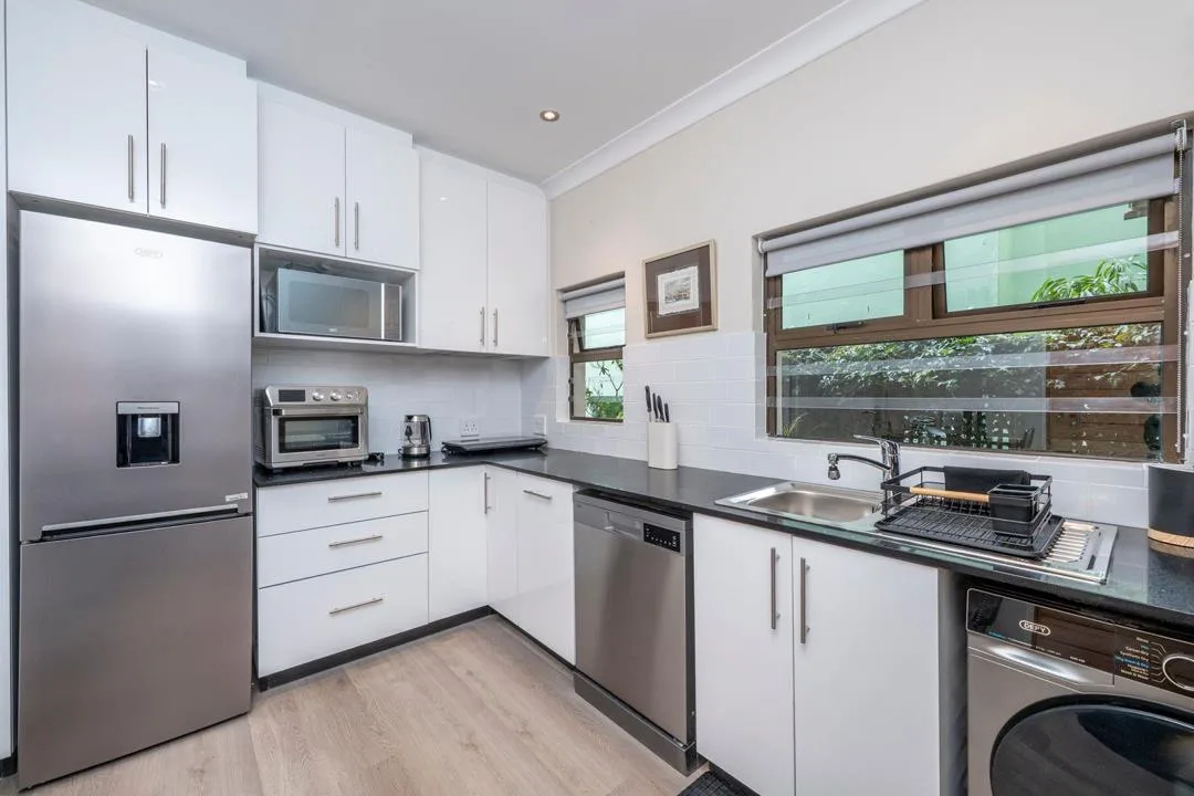 1 Bedroom Apartment / flat to rent in Green Point