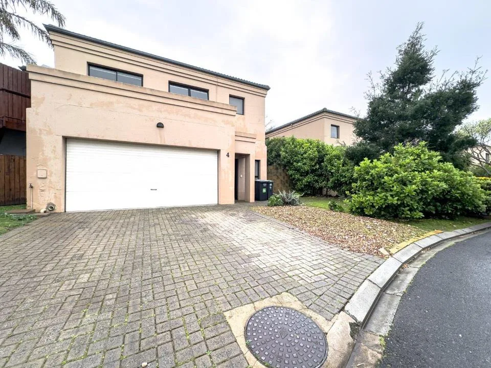 3 Bedroom Townhouse to rent in Oude Westhof