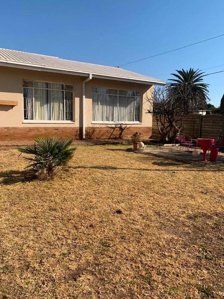 3 Bedroom House for sale in Elandia