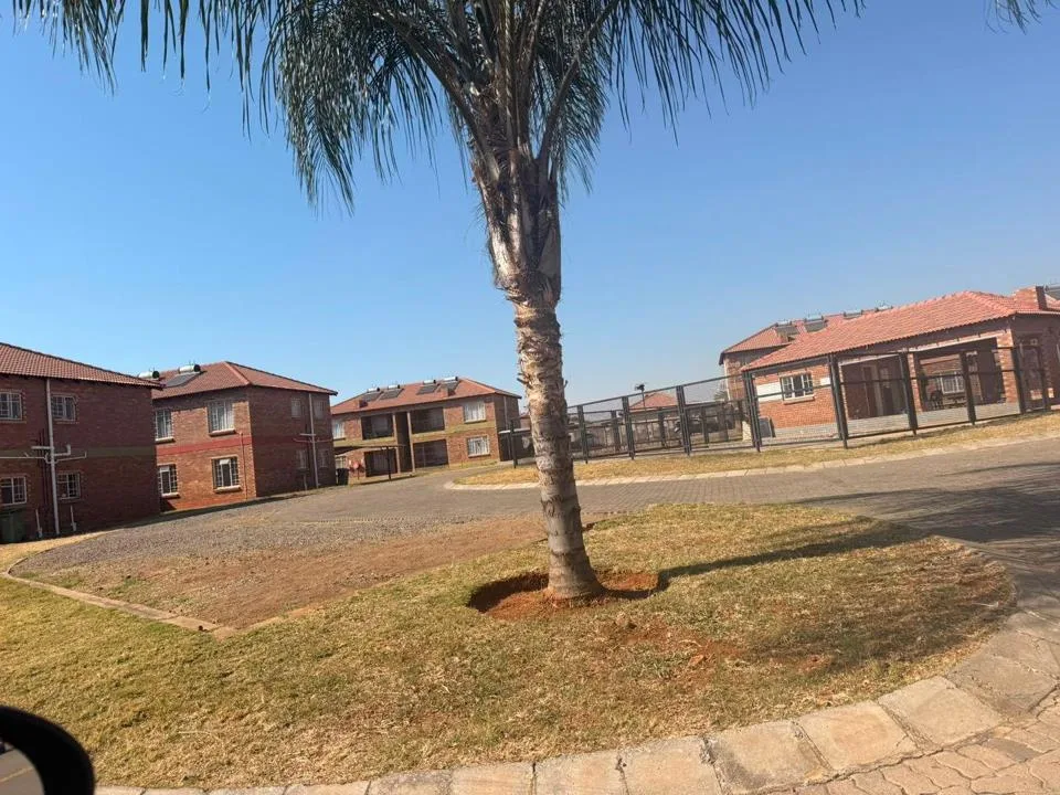 2 Bedroom Apartment / flat for sale in Waterval East