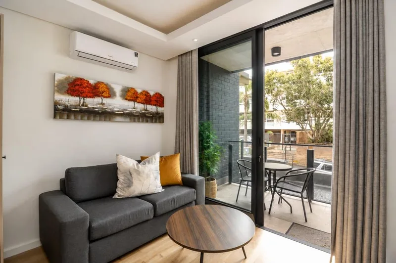 1 Bedroom Apartment / flat to rent in Sea Point