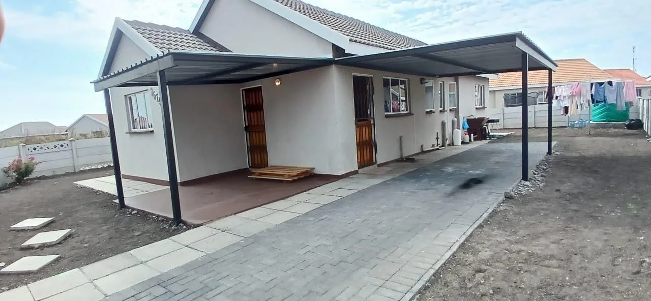 4 Bedroom House for sale in Freedom Park