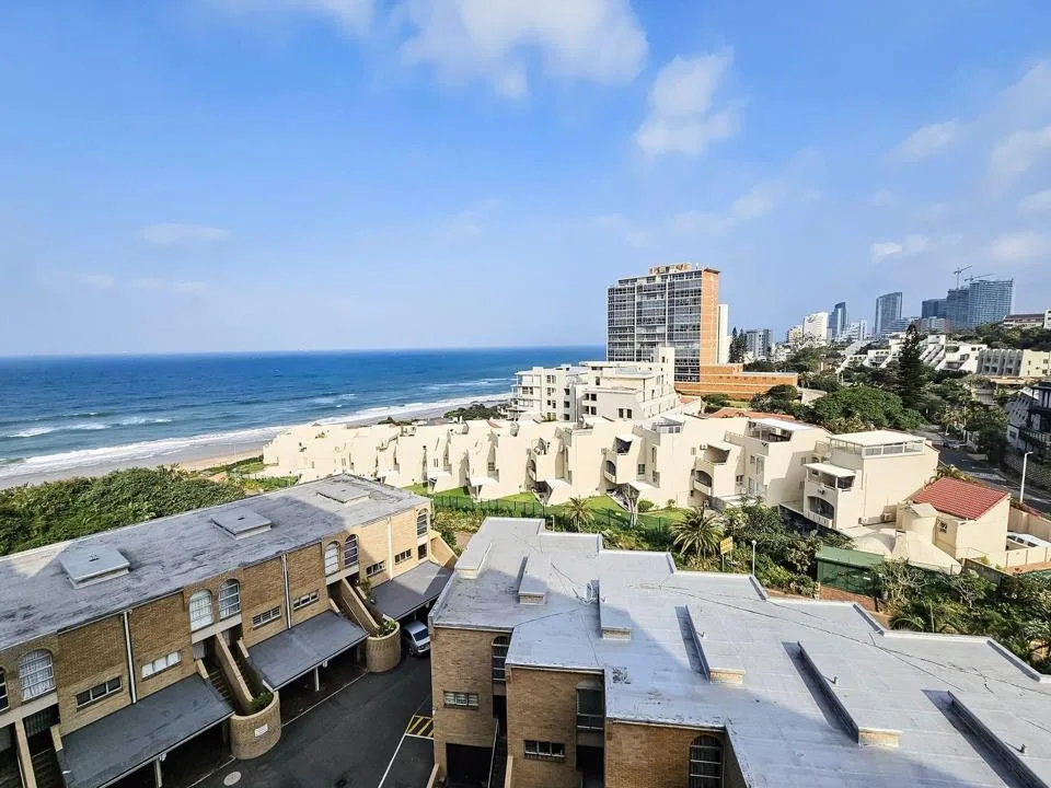 3 Bedroom Apartment / flat to rent in Umhlanga Central