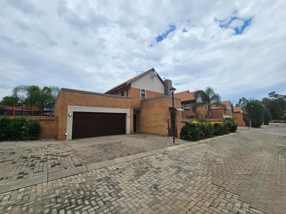3 Bedroom Townhouse to rent in Equestria