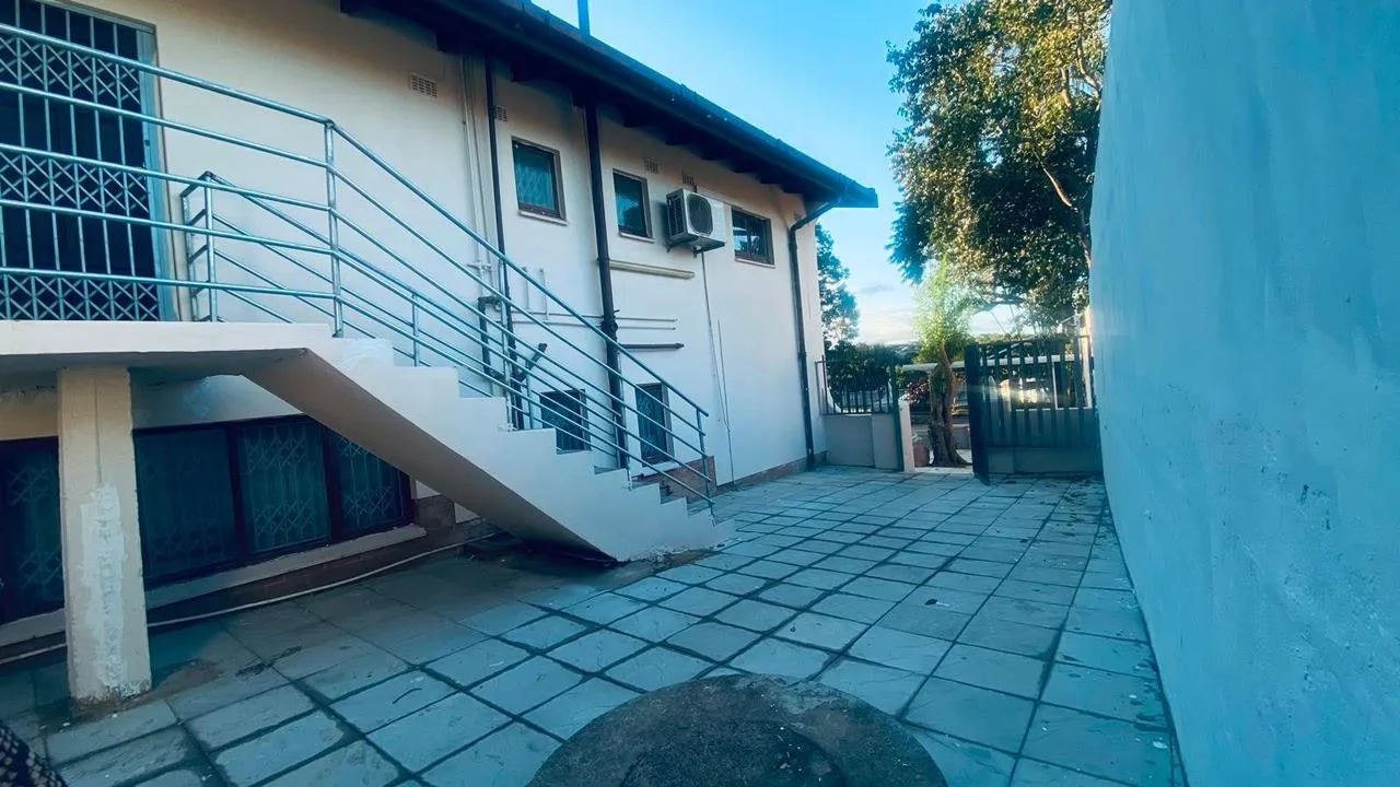 2 Bedroom House to rent in Berea West