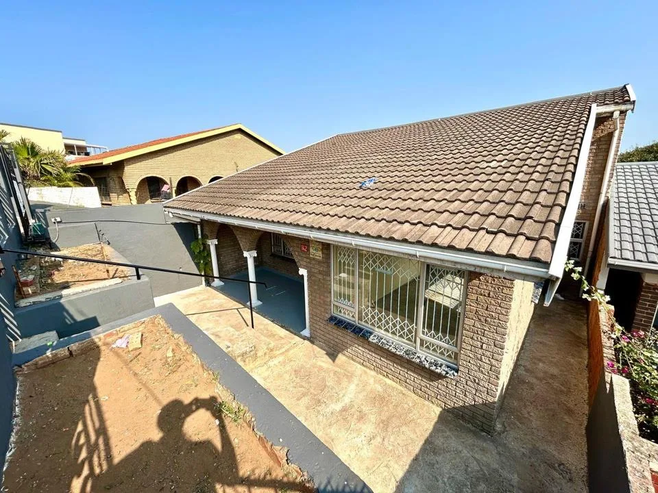 3 Bedroom House to rent in Merebank East