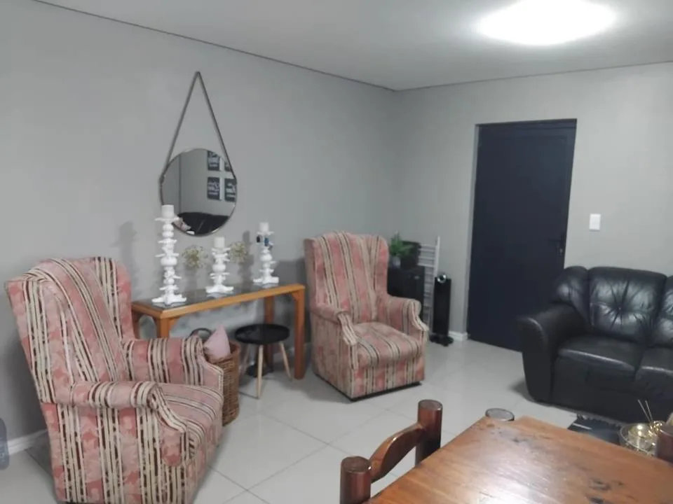 2 Bedroom Apartment / flat to rent in Grassy Park