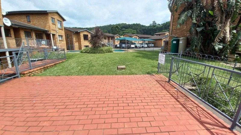 3 Bedroom Apartment / flat to rent in Chase Valley