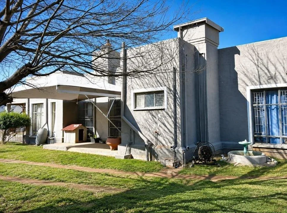 3 Bedroom House for sale in Vryburg