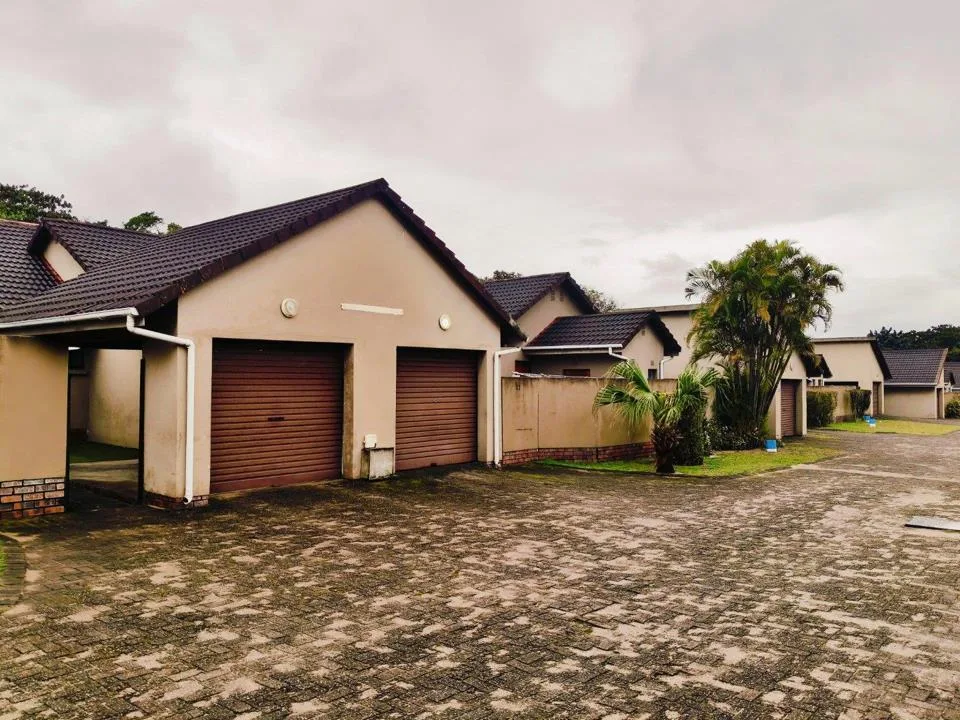3 Bedroom Townhouse to rent in Veld En Vlei