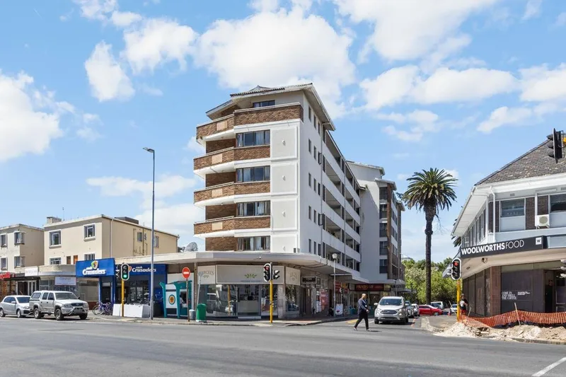 3 Bedroom Apartment / flat to rent in Rondebosch