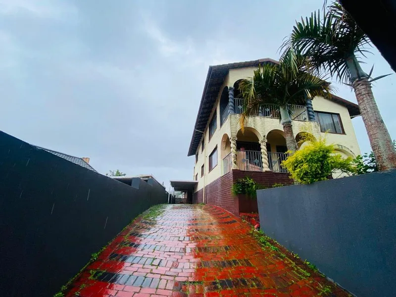 2 Bedroom House to rent in Silverglen