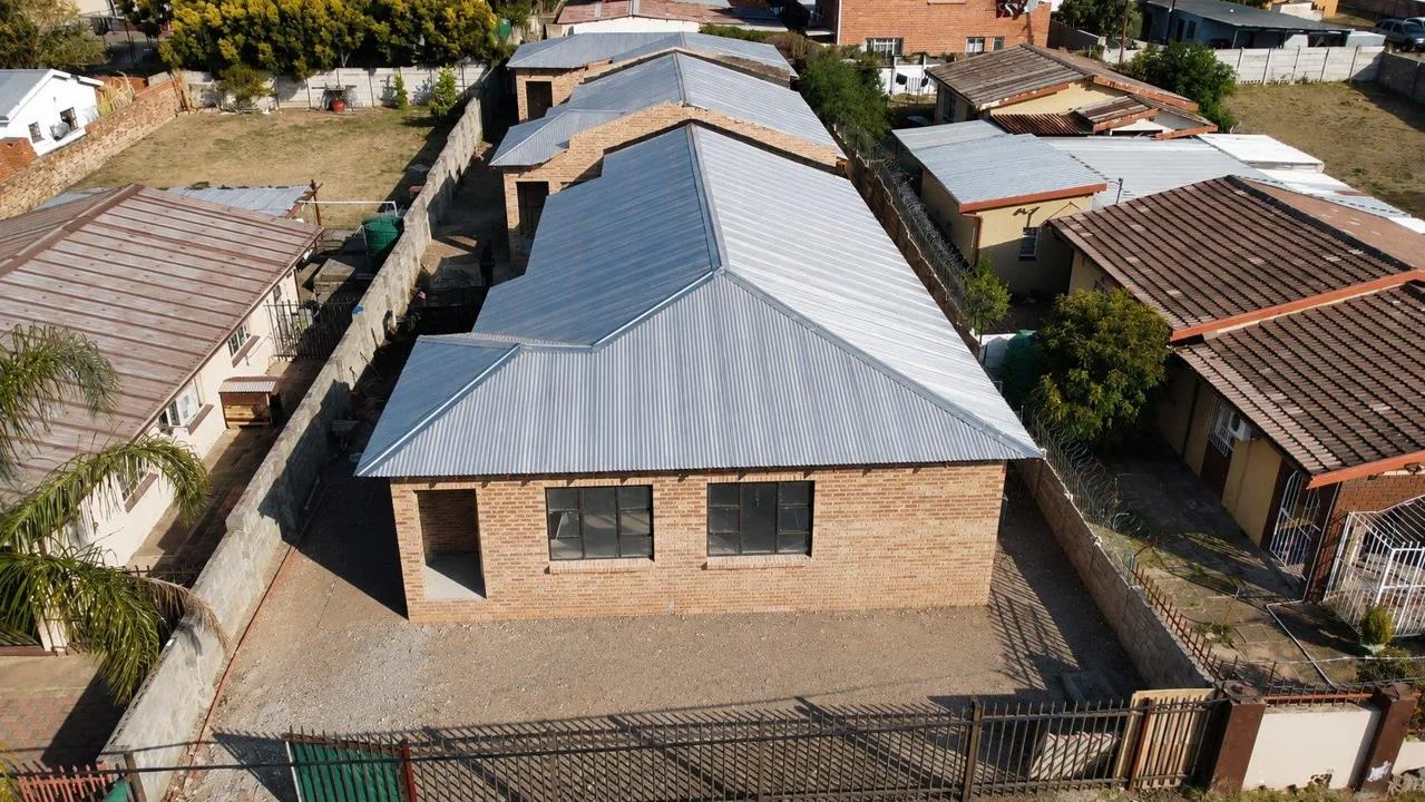 3 Bedroom Apartment / flat to rent in Hillside