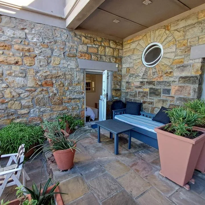 1 Bedroom Apartment / flat to rent in St James