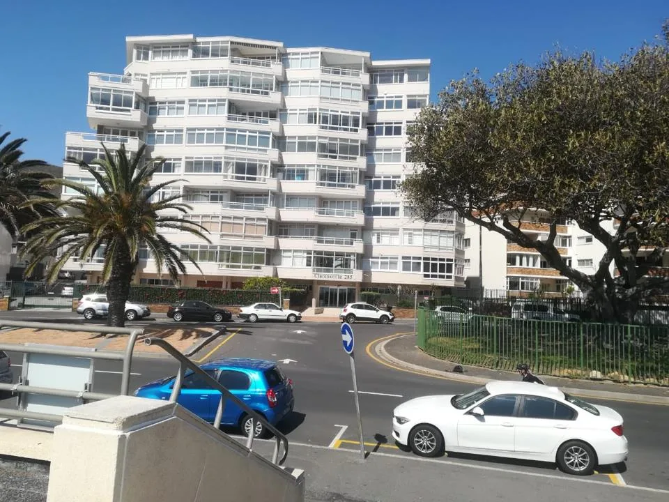 1 Bedroom Apartment / flat to rent in Sea Point