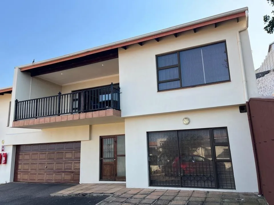3 Bedroom Apartment / flat to rent in Scottburgh Central