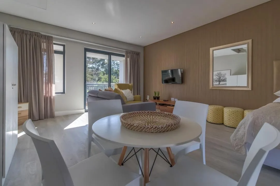 2 Bedroom Apartment / flat to rent in Paardevlei