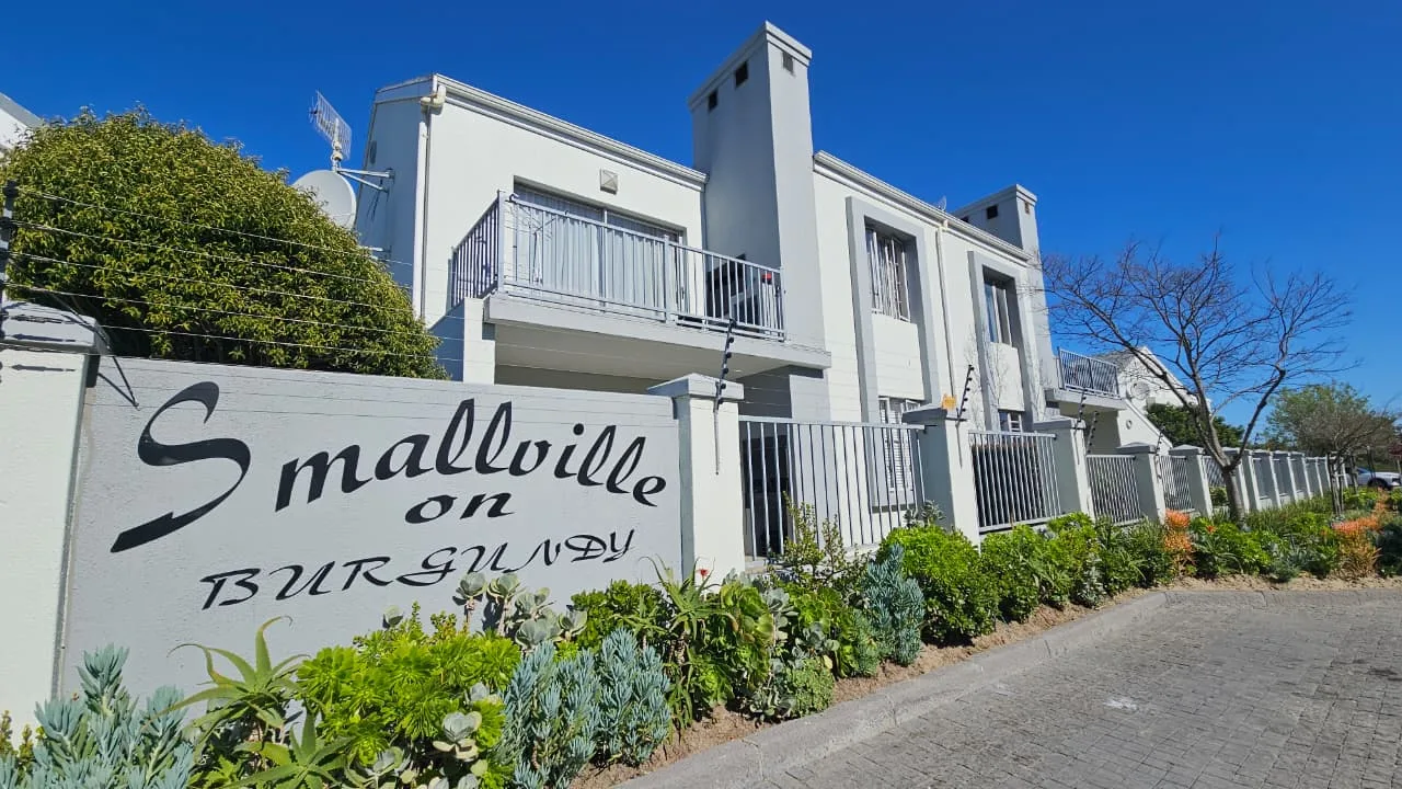 3 Bedroom Apartment / flat to rent in Burgundy Estate