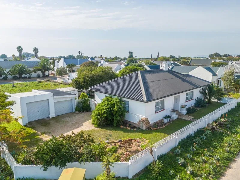 3 Bedroom House to rent in Velddrif