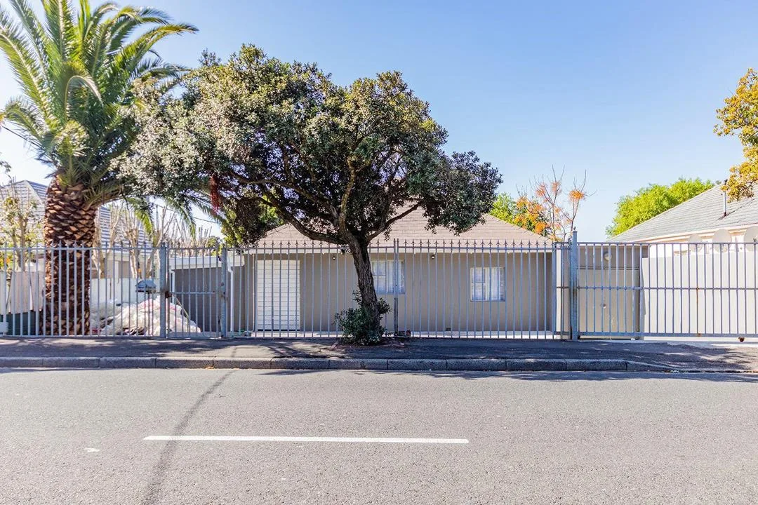 7 Bedroom House to rent in Mowbray