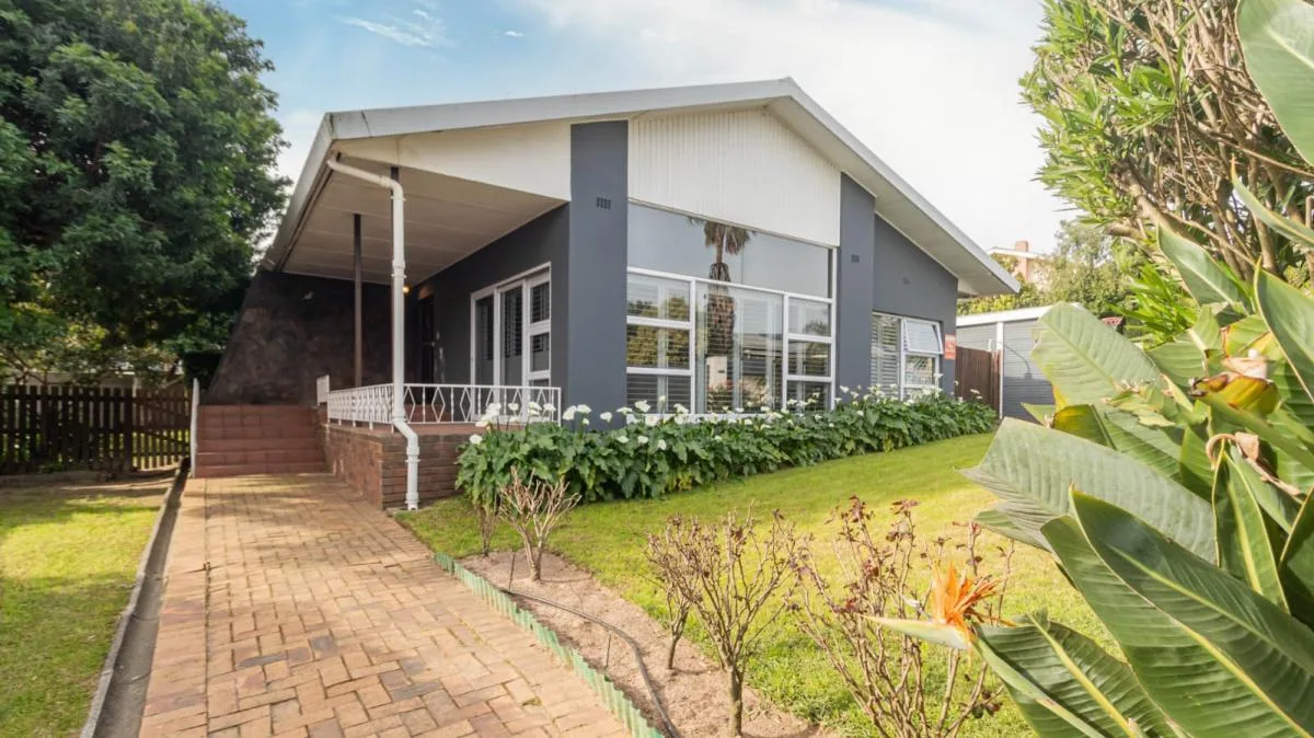 4 Bedroom House to rent in Blomtuin