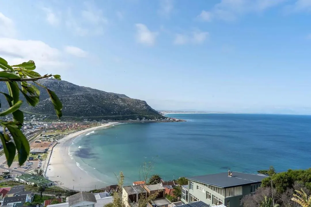 3 Bedroom House to rent in Fish Hoek