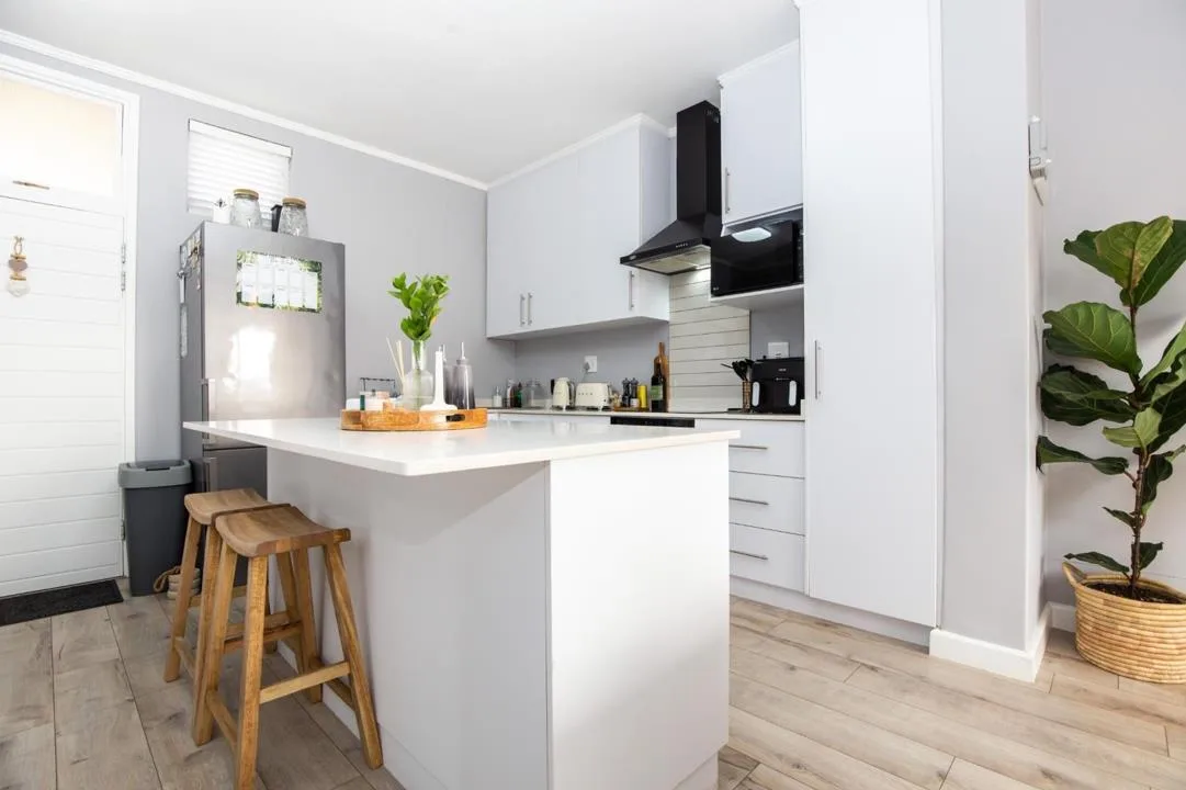 2 Bedroom Apartment / flat to rent in Cotswold Fenns