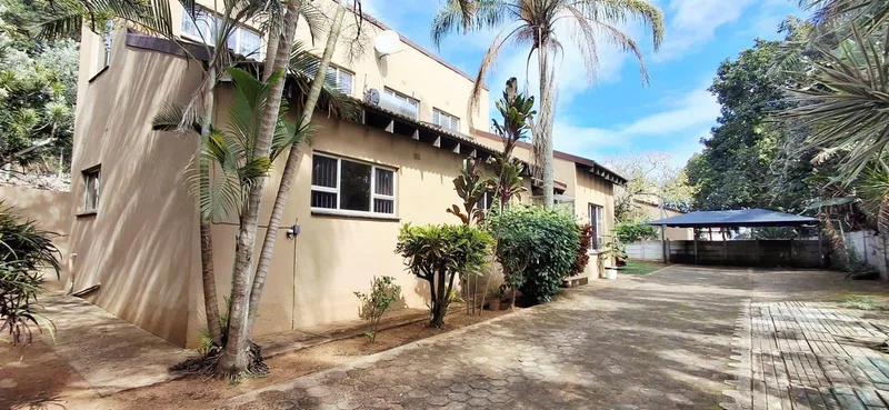 4 Bedroom House to rent in Uvongo